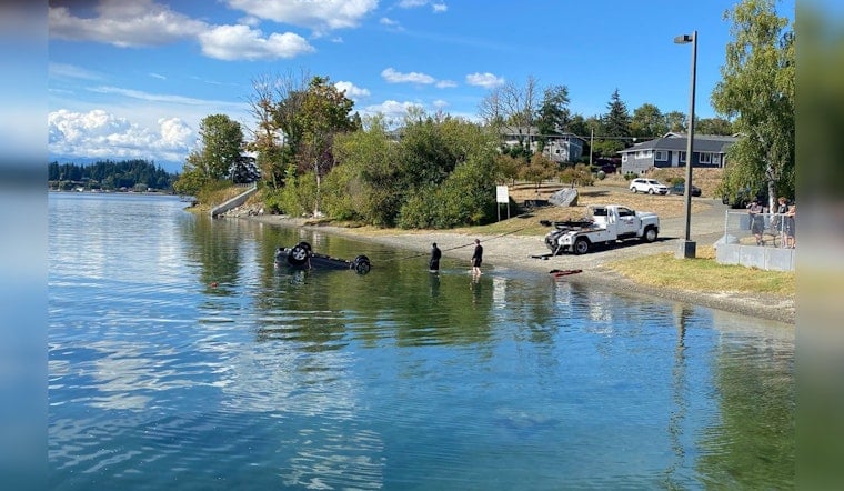 Bystanders Pull Driver From Flipped, Submerged Car at East Bremerton Park