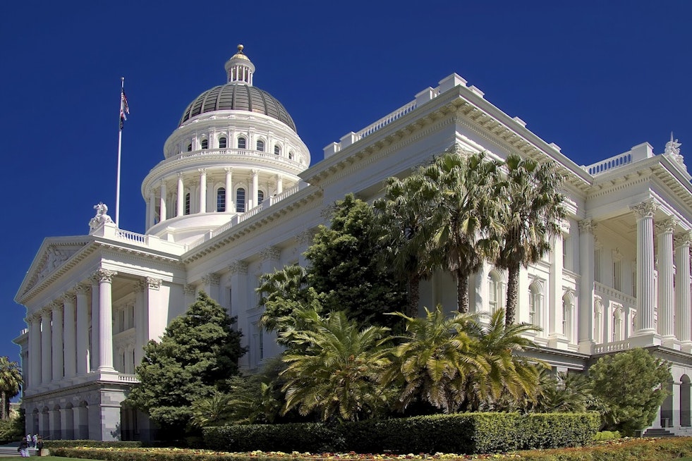California Sends Data Center Power-Cost Bills to Newsom Amid $1.8B Ratepayer Fight