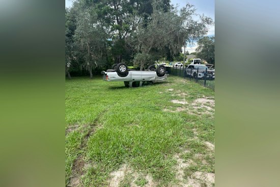 Car Flips Onto Its Roof in Weeki Wachee, Everyone Walks Away Unhurt