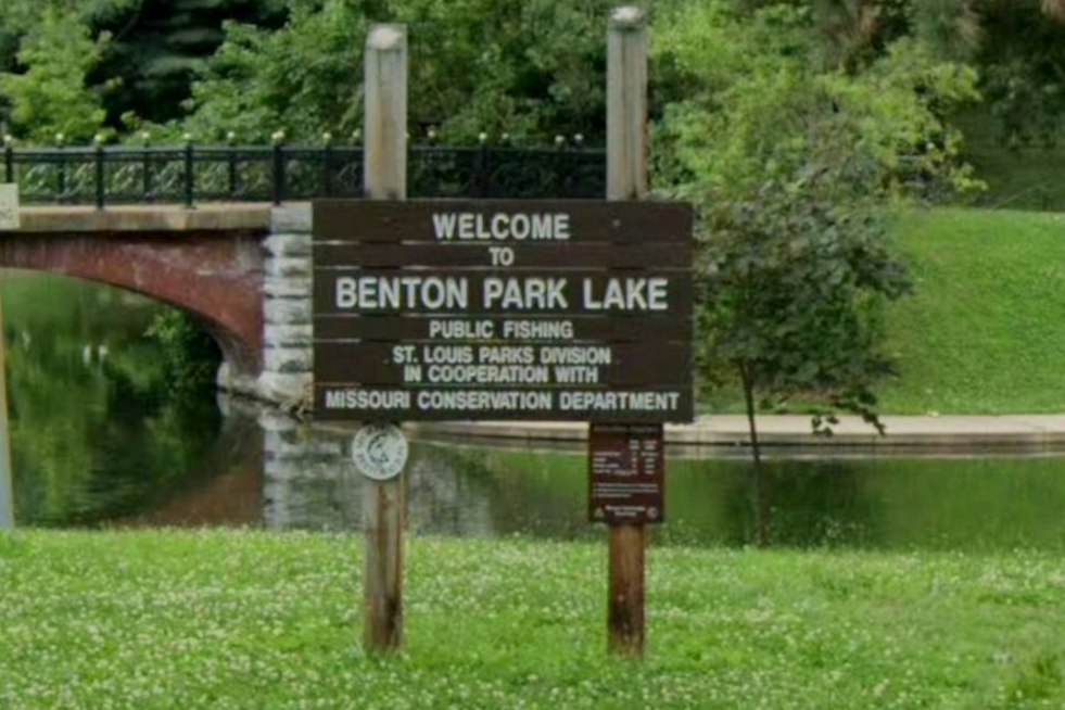 Car Plunges Into Benton Park Pond Overnight, Three Hospitalized in South St. Louis