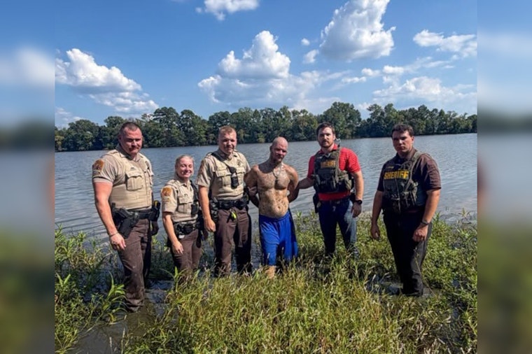 Cartersville Fugitive Swims Across Weiss Lake, Hides an Hour Before Capture