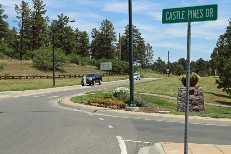 Castle Pines Council Eyes $2,000 Donor Limit, Reviews District 3 Lines