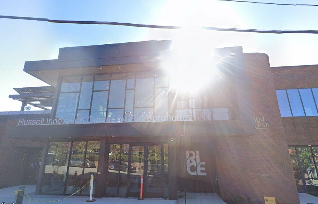 Castleberry Hill's Russell Center Opens Doors Friday for Free Business Funding Event