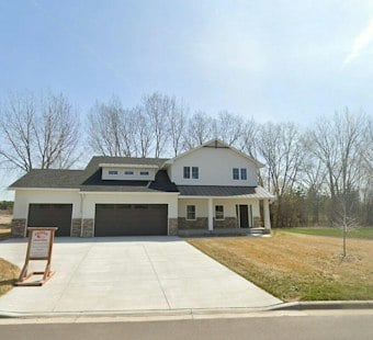Central Minnesota Builders Open 17 Homes for Free Fall Tour, Golf Simulators Included