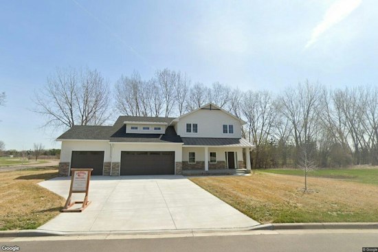 Central Minnesota Builders Open 17 Homes for Free Fall Tour, Golf Simulators Included