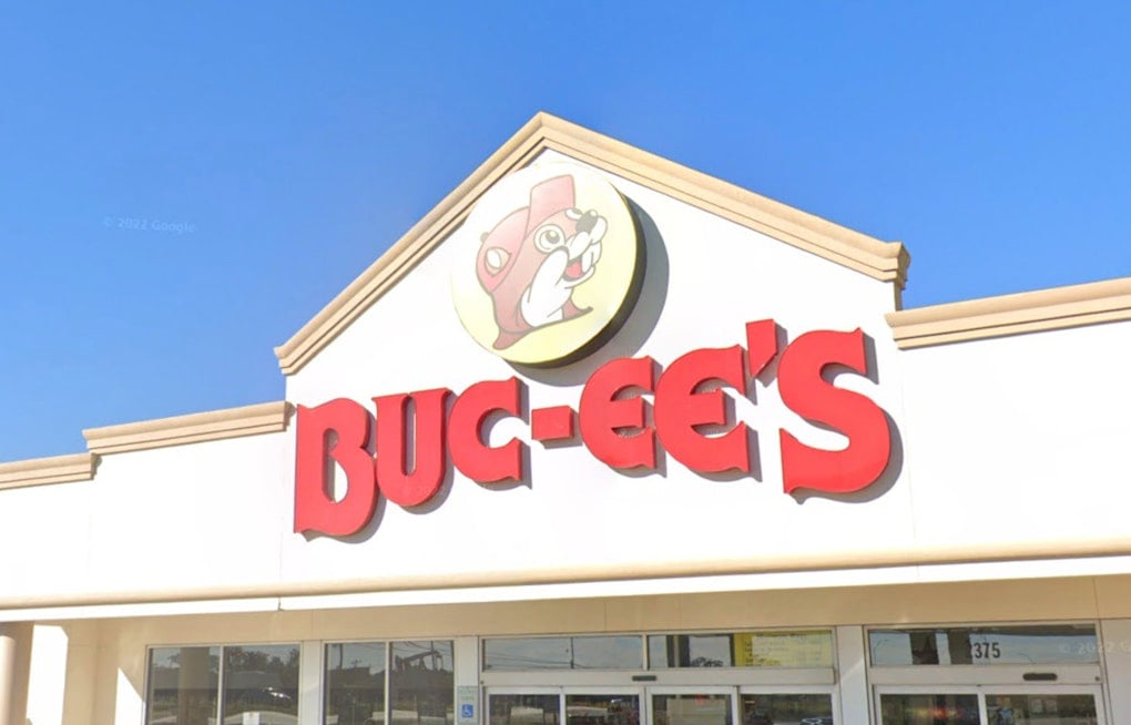 Charlotte County Buc-ee's Plan Splits Neighbors Over Peace River Flood Risk
