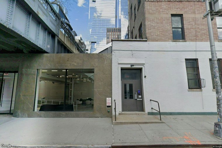 West Chelsea Warehouse Renovation Proceeds While Rooftop Plan Awaits Approval