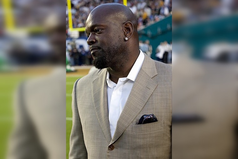 Cherokee-Owned Firm Sues Emmitt Smith Over $2.5M Texas Solar Loan Gone Missing
