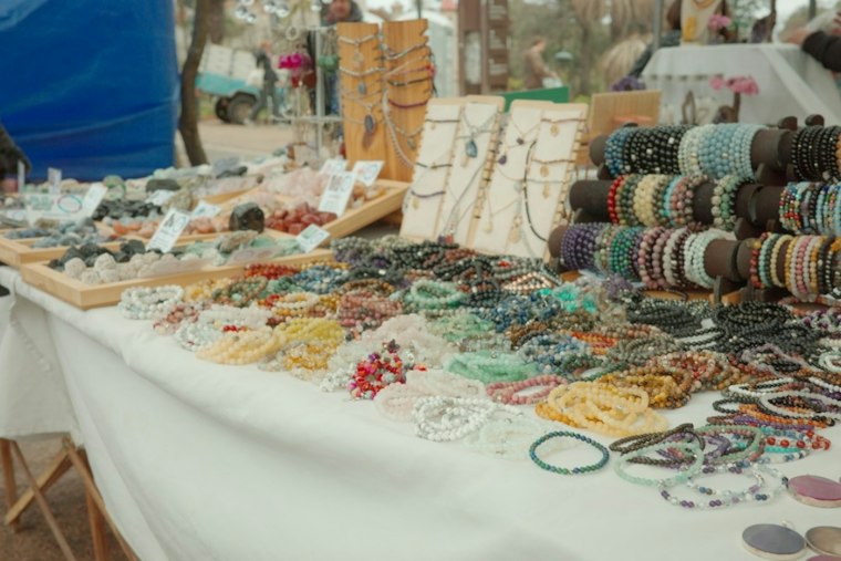 Cherry Hill Mall Craft Market Brings More Than 30 Vendors, Flying Acrobats This Weekend
