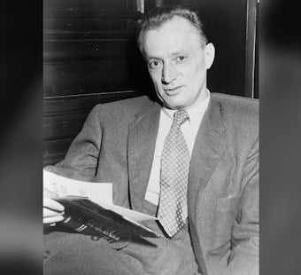 Chicago Bar Crawl Marks 75 Years of Algren's Gritty 'City on the Make'