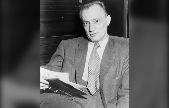 Chicago Bar Crawl Marks 75 Years of Algren's Gritty 'City on the Make'