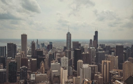 Chicago Forecast: Calm Friday Gives Way to Storms, Flooding Risk and Dangerous Lake Michigan Waves