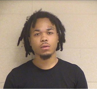 Chicago Jeweler Apologizes After Posting Video of Bloodhound Q50’s Bloodied Jewelry
