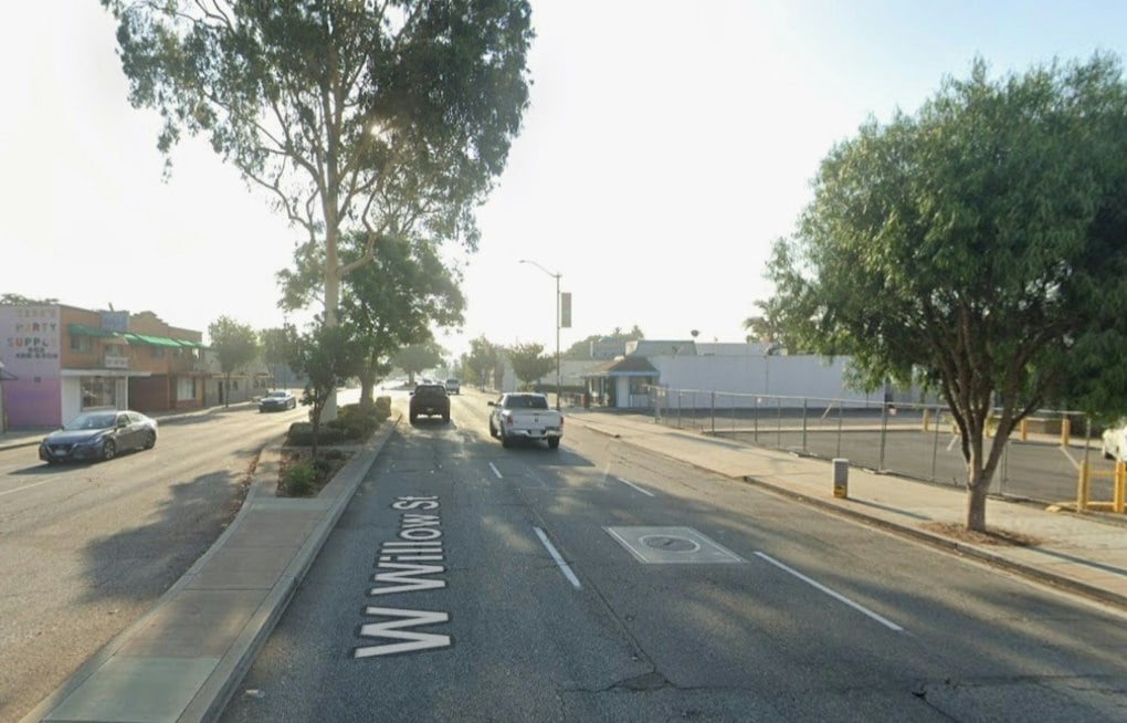 Child Hurt After Vehicle Strikes E-Bike Near Willow and Chestnut in Long Beach