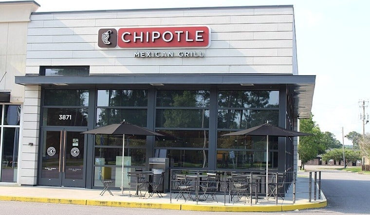 Chipotle Signs Lease at Fairlawn Town Center Near Summit Mall
