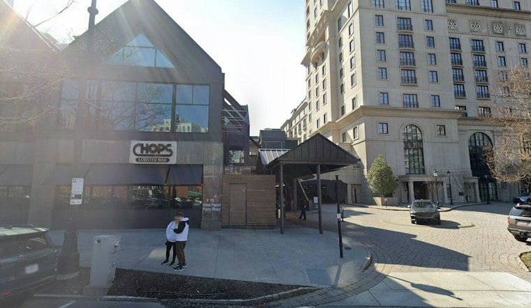 Chops Lobster Bar Adds First Suburban Spot in Johns Creek