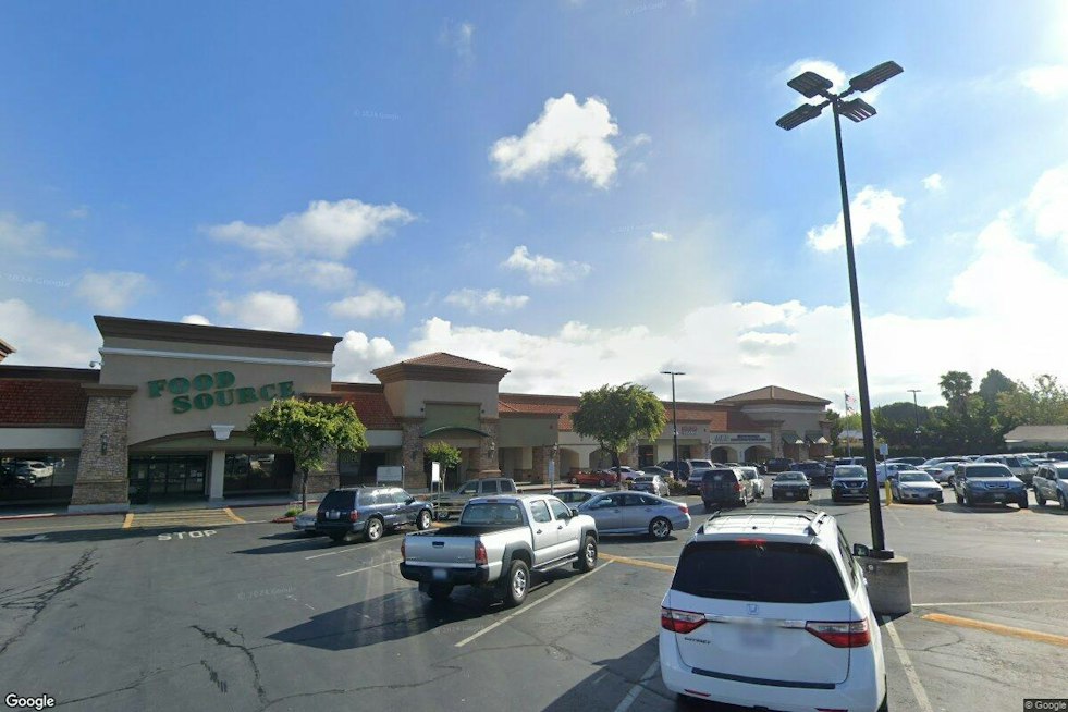 Cielo Supermarket Fills Pittsburg's Empty Grocery Lot After Seven Long Years