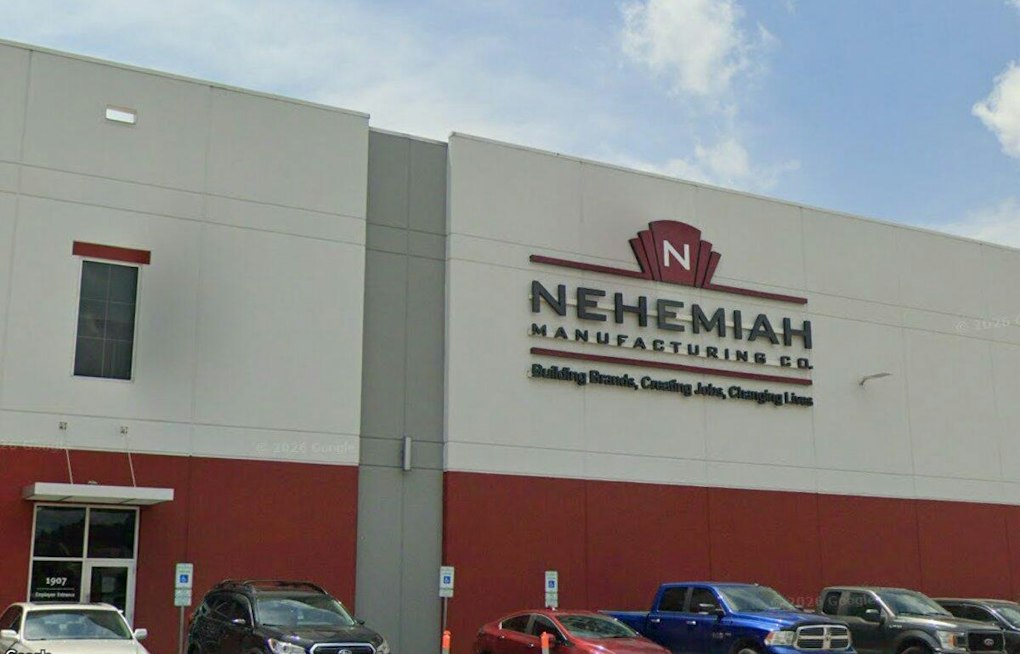 Cincinnati Factory Hires Ex-Addicts, Felons — Worker Says It Saved Her Life