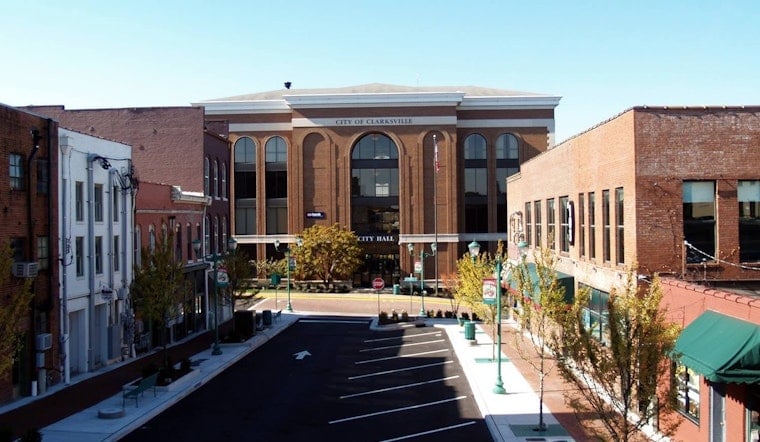 Clarksville Council Votes to Push New Vape Shops Away From Schools, Churches