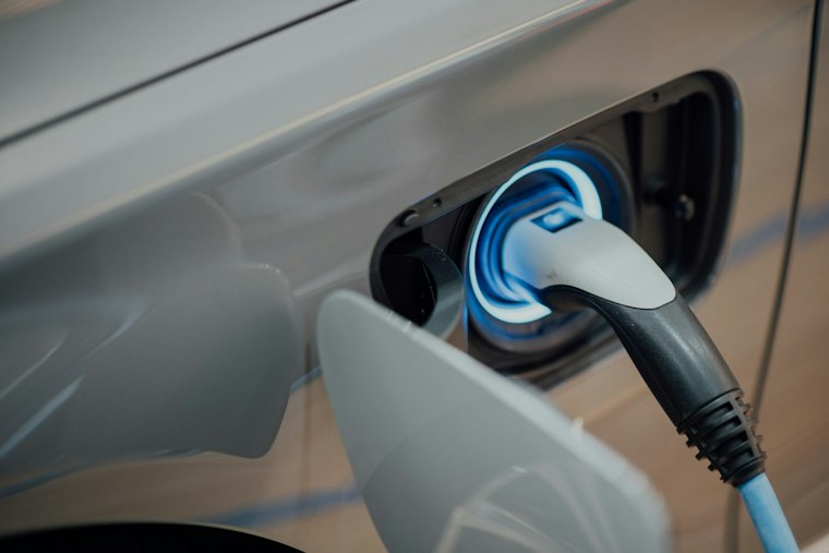 Clearwater Council Member Loses EV Charger Fight After Court Backs Condo Board