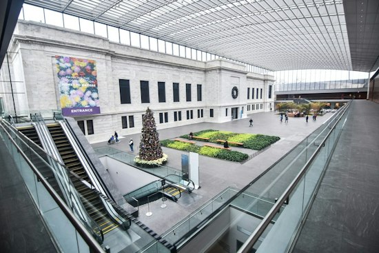 Cleveland Museum of Art Books 80 Shows, From K-Pop Debut to 100 Roaming Saxophonists