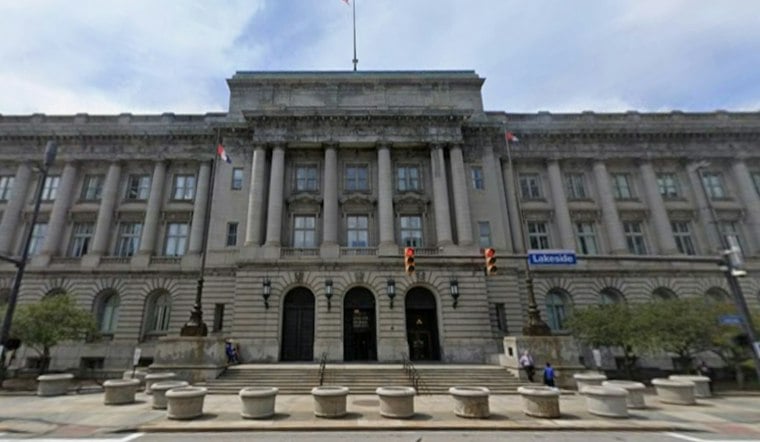 Cleveland Renames Slice of Lake Erie Gulf of Cleveland, Trolls Trump