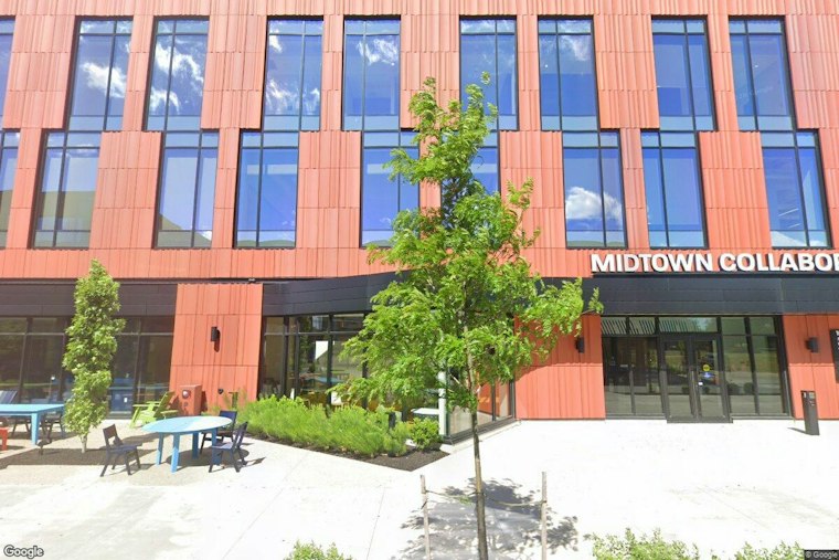 Cleveland's First Black-Owned Brewery Closes, Pearl's Kitchen Steps In