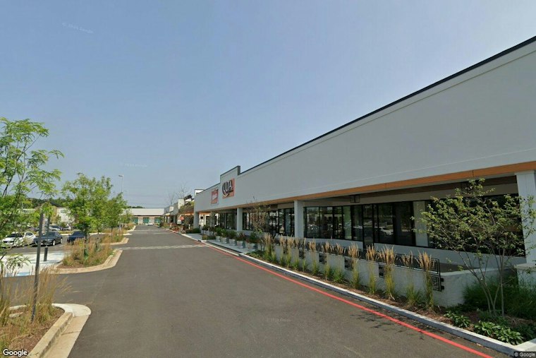 Cold Stone and Wetzel's Pretzels Team Up at Burtonsville Crossing, No Date Yet