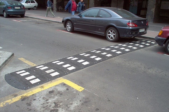 Compton's Rubber Medians Cut Street Takeovers 45%, But Sideshows Just Move Blocks Away