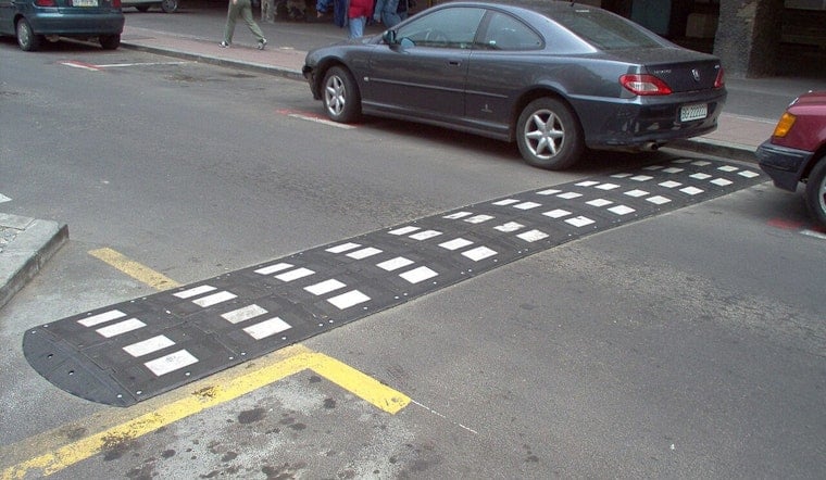 Compton's Rubber Medians Cut Street Takeovers 45%, But Sideshows Just Move Blocks Away