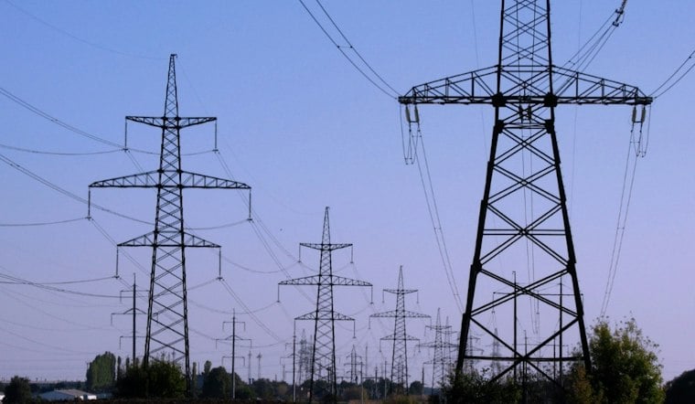 Construction Crane Slams Power Line, Blacks Out Cleveland's East Side