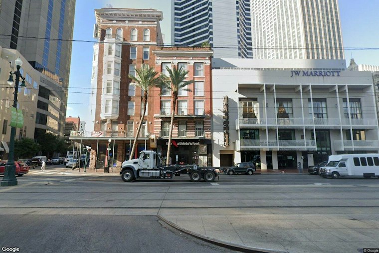 Court Orders Trial Over Who Buys Shuttered Palace Café Building on Canal Street