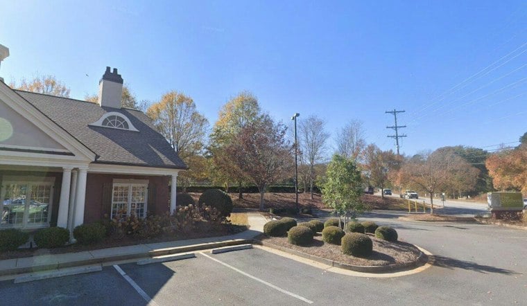 Coweta Deputy Hurt in Crash Rushing to Sharpsburg Stabbing, Robbery Call