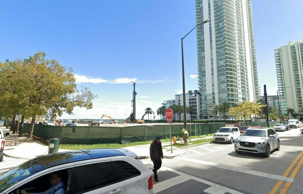 Crane Collapse Snarls Brickell Bay Drive, Sends Four to Hospital