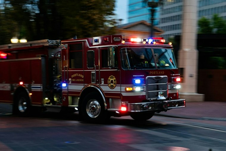 Crews Respond to Reports of Apartment Building Fire in Portland's Oldtown