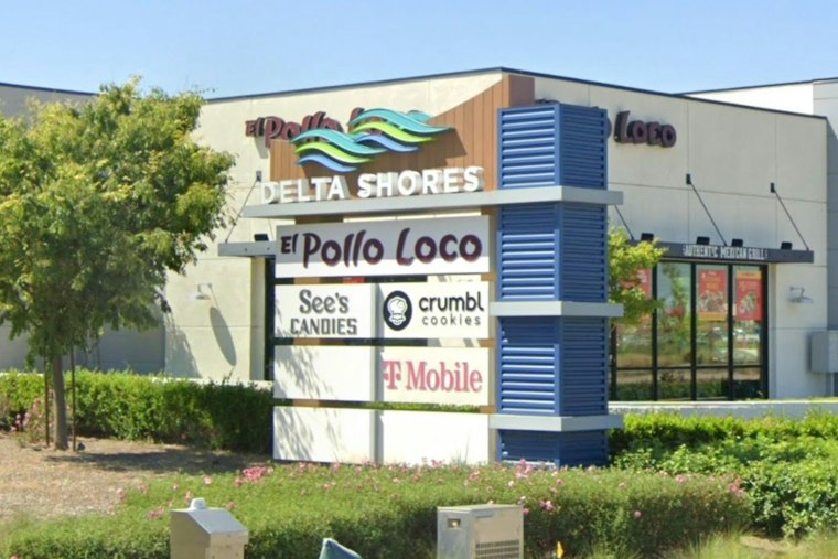 Crumbl Shutters Delta Shores Shop as Sacramento Cookie Chain Trims Footprint