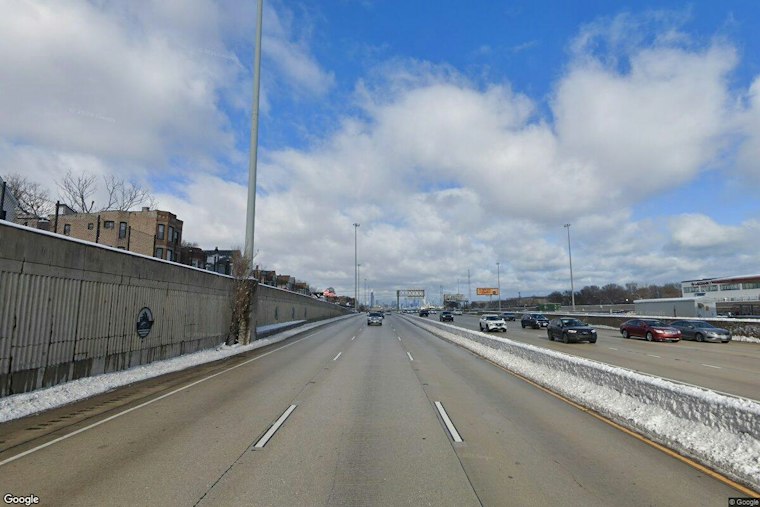 Dan Ryan Crash Kills One, Snarls Traffic as Express Lanes Shut at 71st