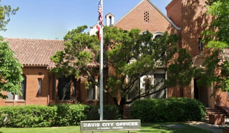 Davis Council Weighs Farmland Deal for 1,250-Home Willowgrove Project
