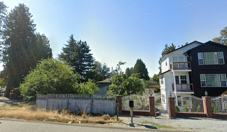 Deck Collapse Injures 9 Seattle Firefighters Battling Sand Point Way Blaze