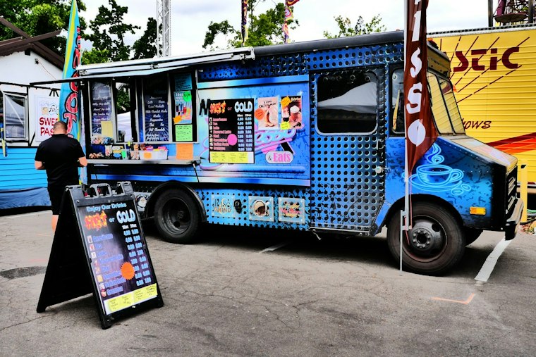 DeKalb's Barb City Manor Hosts Fall Food Truck Fest With 12 Trucks, Slime Bar