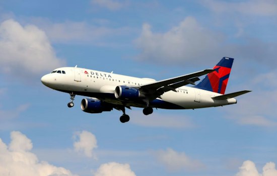 Delta Jet Plummets 27,000 Feet Over Nevada, Diverts to Las Vegas