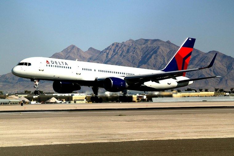 Delta Pilot's Last Flight Gets Emotional Boost From Daughter Working As Crew