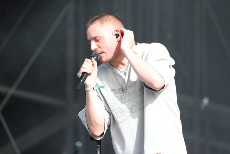 Dermot Kennedy Trades Dublin Stadiums for Milwaukee's Cozy Landmark Live Stage