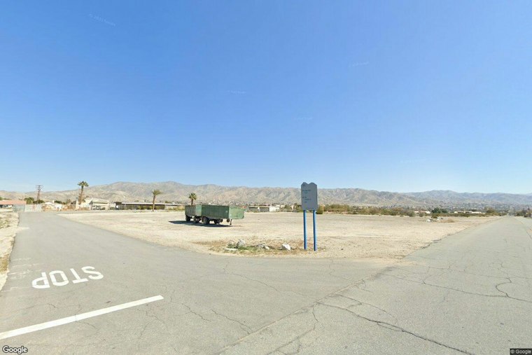 Desert Hot Springs Pet Cemetery Quietly Guards a Former First Dog's Grave