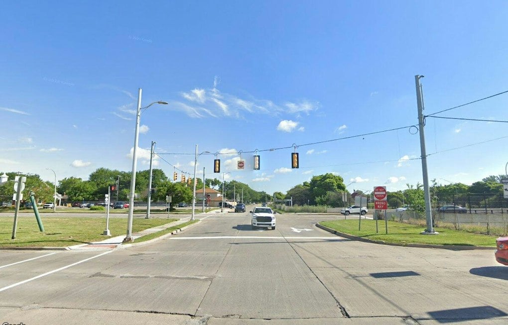 Detroit detective faces OWI, firearm charges after Harper Woods crash