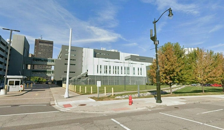 Detroit Fire Dispatcher Charged With Tipping Off Family Before FBI Raid on Turner Street
