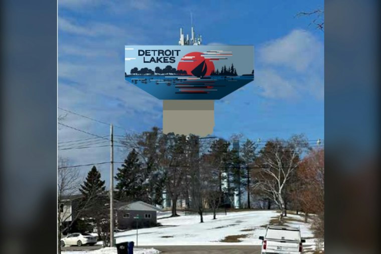 Detroit Lakes Raises 127-Foot Water Tower Set To Hold 1.5 Million Gallons