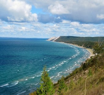 Diver's Body Found 160 Feet Down in Lake Michigan Shipwreck Dive
