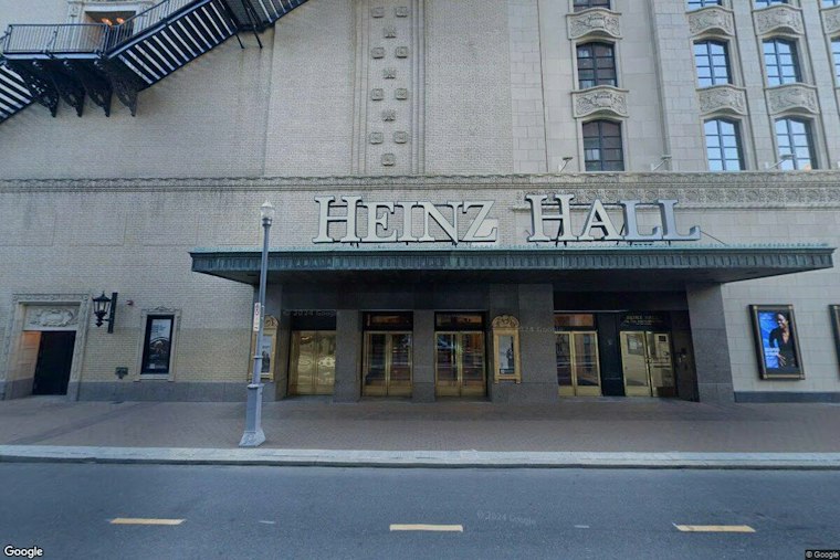 Dolly Parton's Symphony Show Hits Heinz Hall, $1 Per Ticket Aids Book Charity