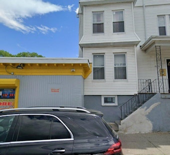 Dorchester Man, 38, Nabbed in Three Knifepoint Robberies, Faced Two Warrants